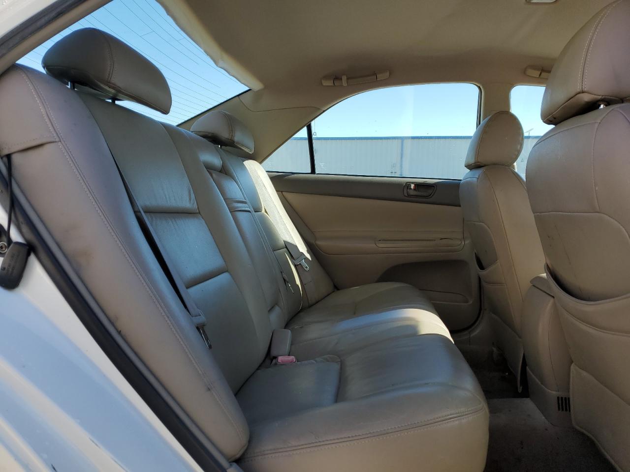 2004 Toyota Camry Le VIN: 4T1BE32K24U369835 Lot: 85136824