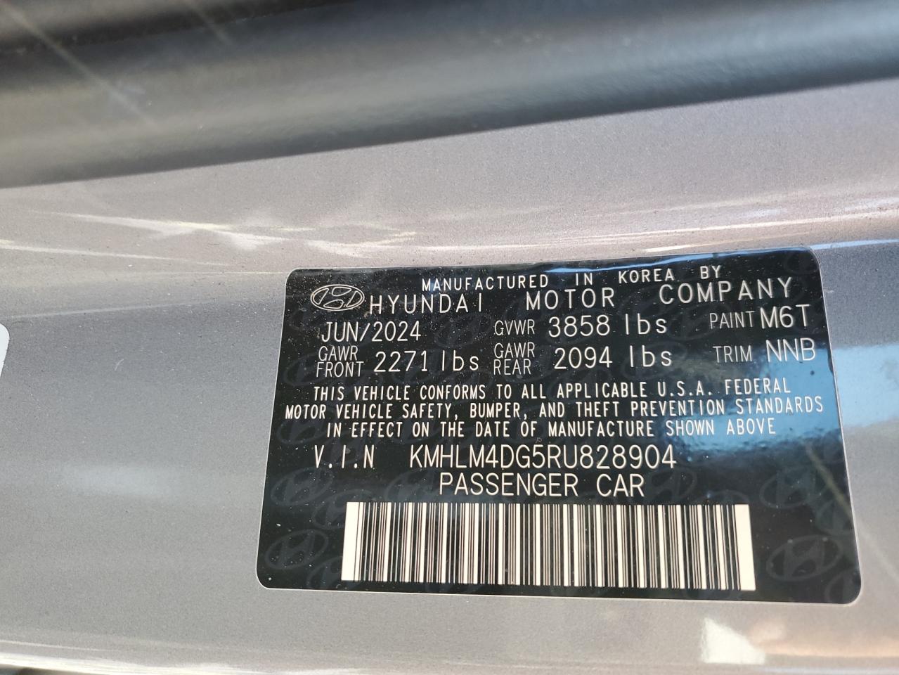 2024 Hyundai Elantra - Image 13