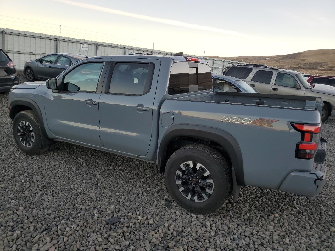 2024 Nissan Navara (Frontier) - Image 2