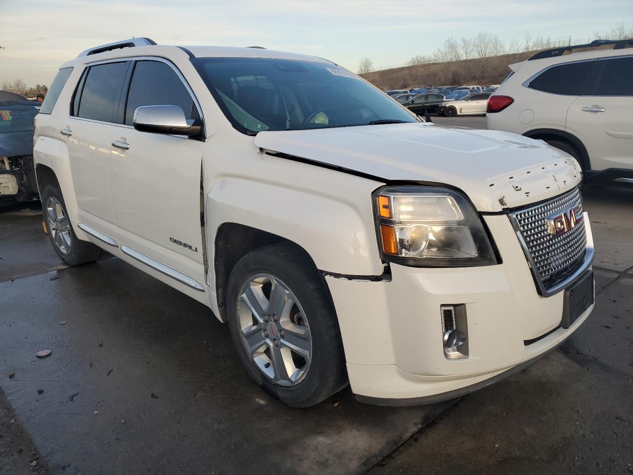 2014 GMC Terrain - Image 4