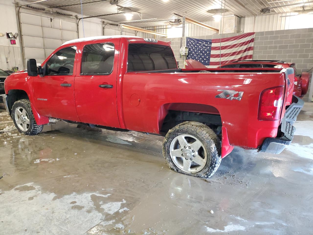 2013 Chevrolet Silverado - Image 2