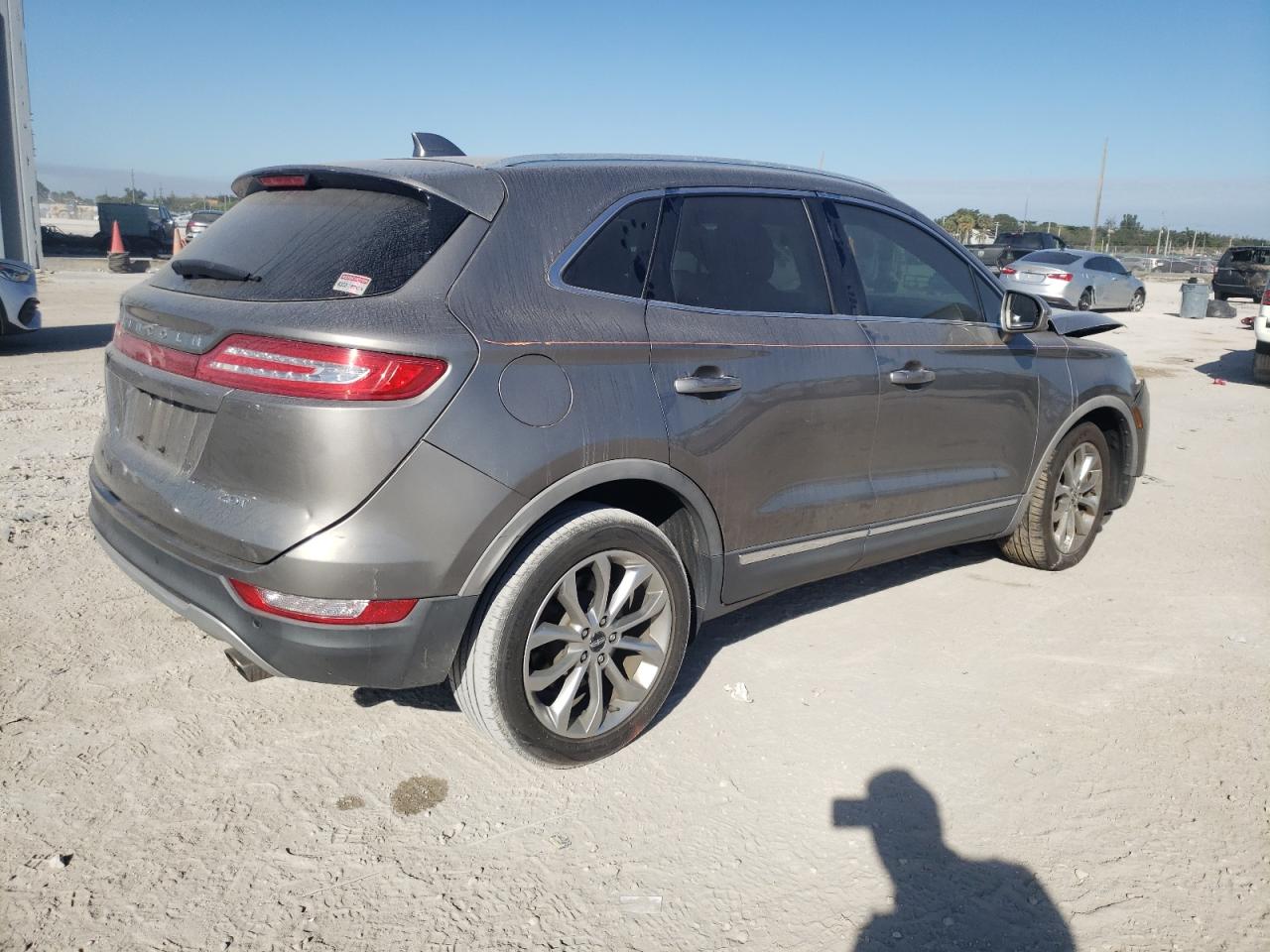 2017 Lincoln MKC - Image 3