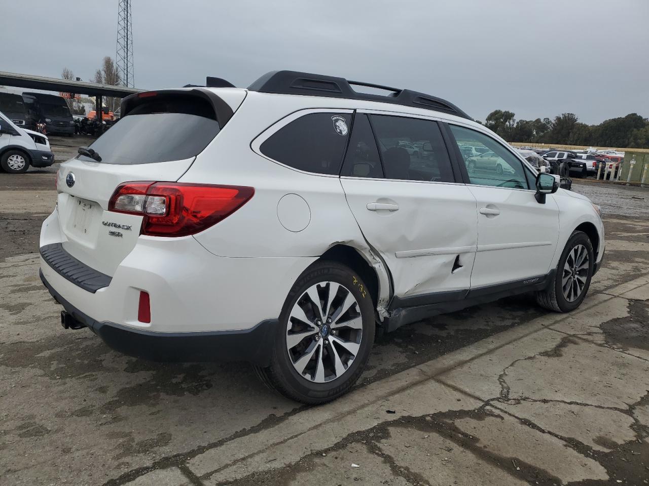 VIN 4S4BSENC8G3214158 2016 SUBARU OUTBACK no.3