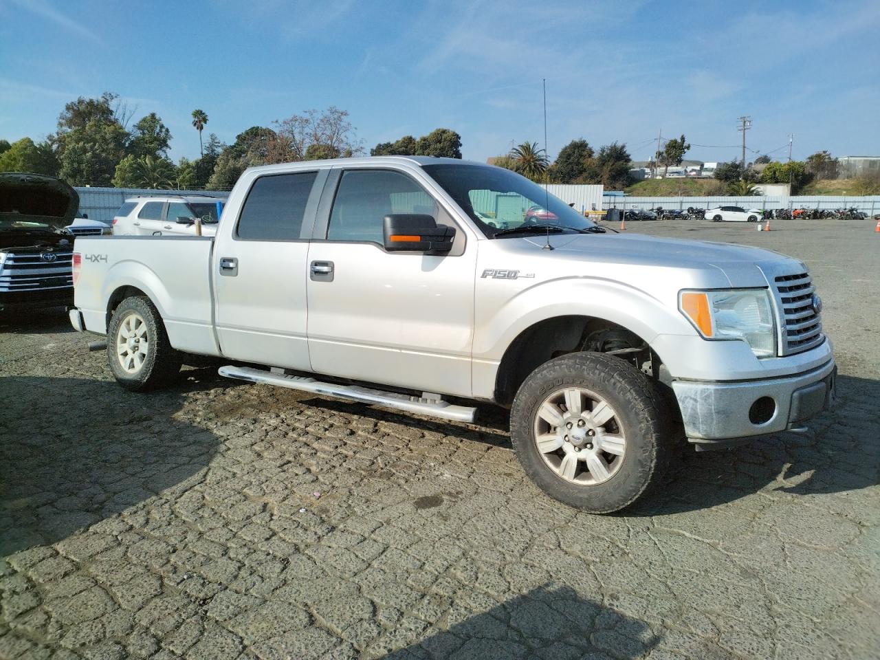 2010 Ford F-150 - Image 4