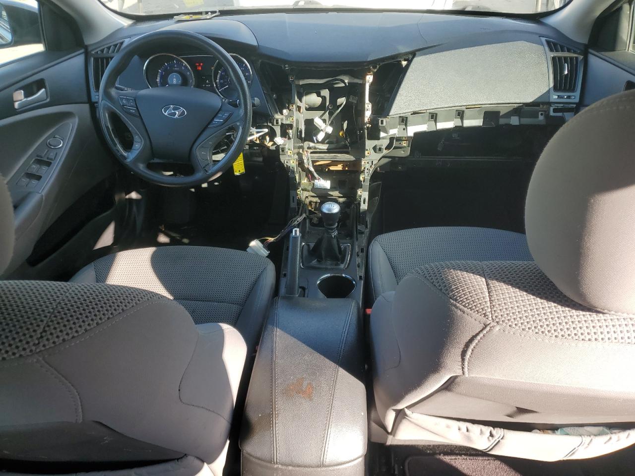 2011 Hyundai Sonata - Image 8