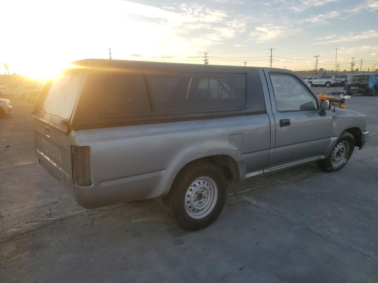 1993 Toyota Pickup - Image 3