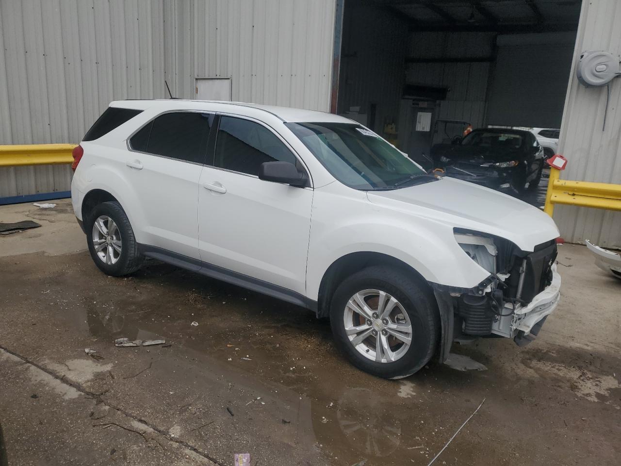 VIN 2GNALAEK4F1171334 2015 CHEVROLET EQUINOX no.4