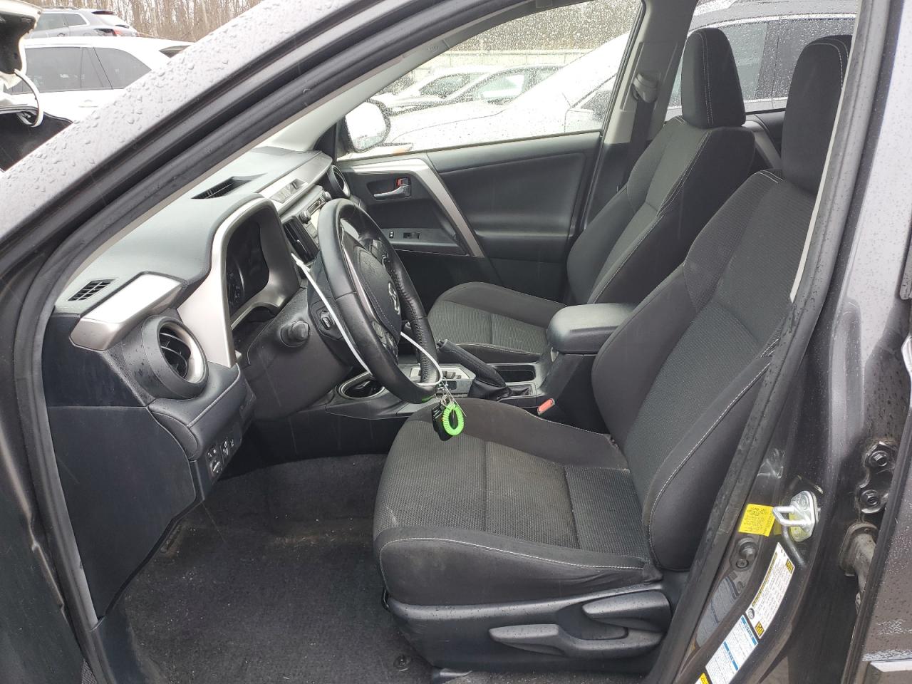 2017 Toyota RAV 4 - Image 7