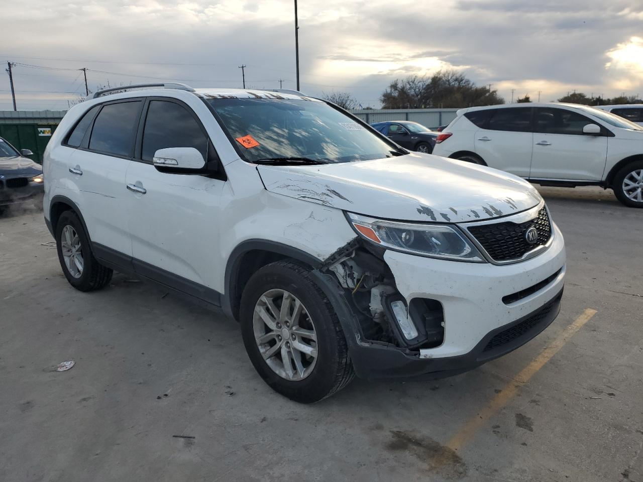 VIN 5XYKT3A69EG444032 2014 KIA SORENTO no.4