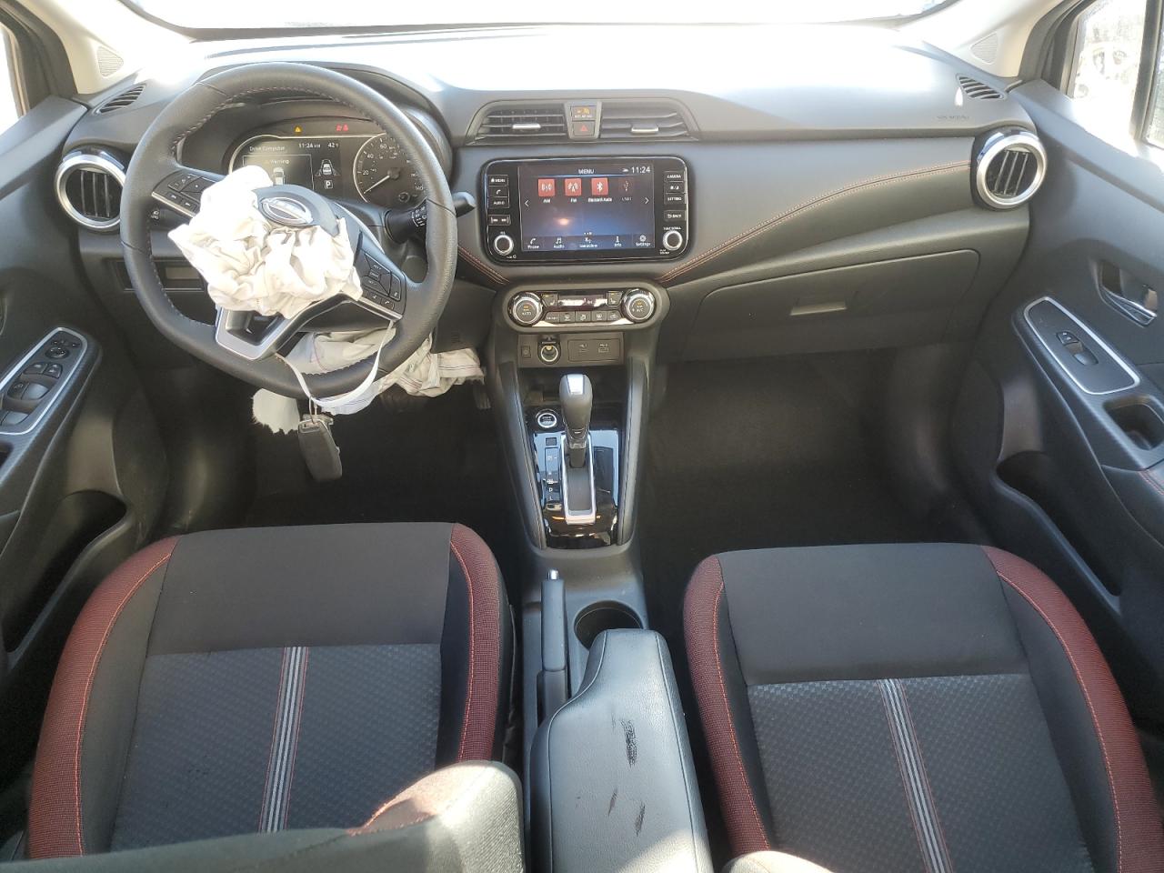 2024 Nissan Versa - Image 8