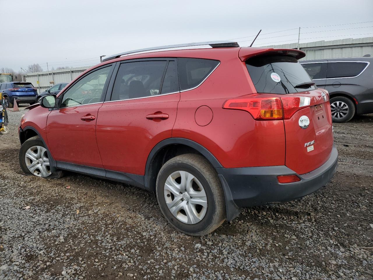 JTMBFREV4FJ046854 2015 TOYOTA RAV 4 - Image 2