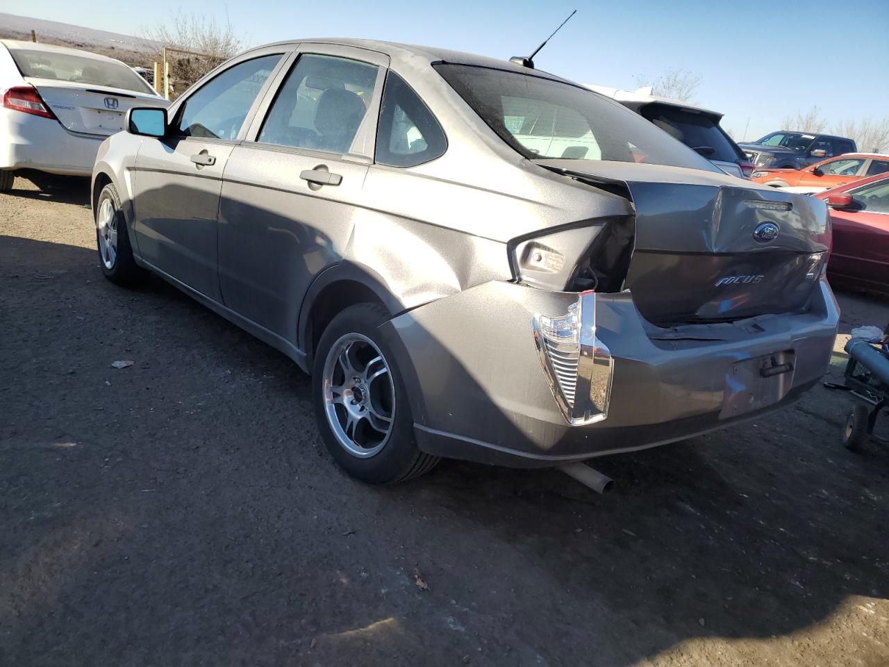 2010 Ford Focus - Image 2