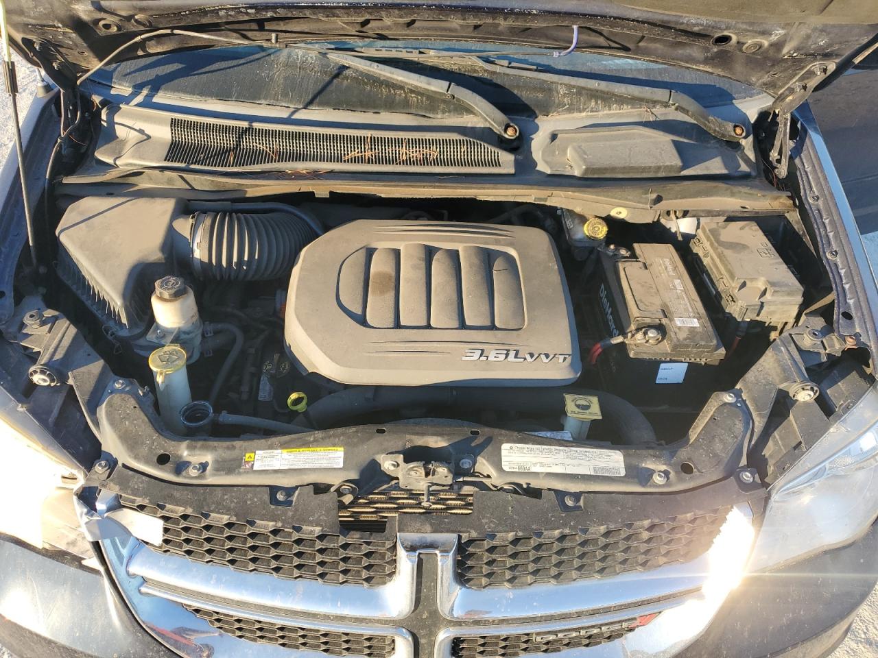 2012 Dodge Caravan - Image 12