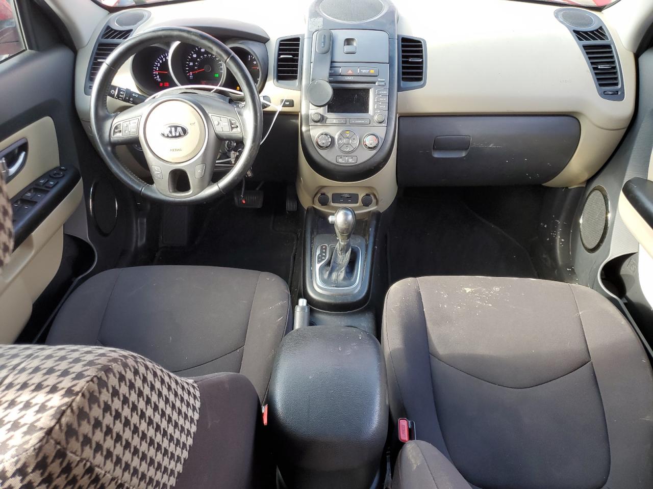 VIN KNDJT2A68D7595297 2013 KIA SOUL no.8