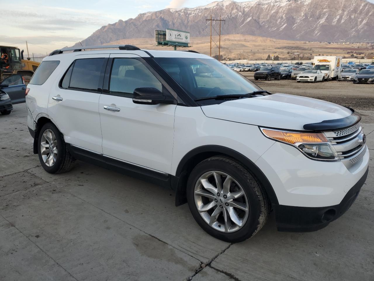 VIN 1FM5K8D88FGA26050 2015 FORD EXPLORER no.4