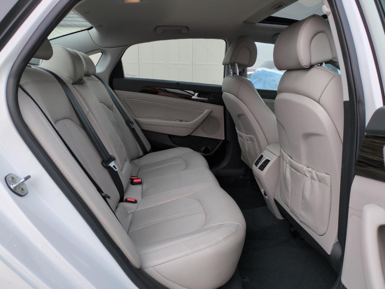2017 Hyundai Sonata - Image 10