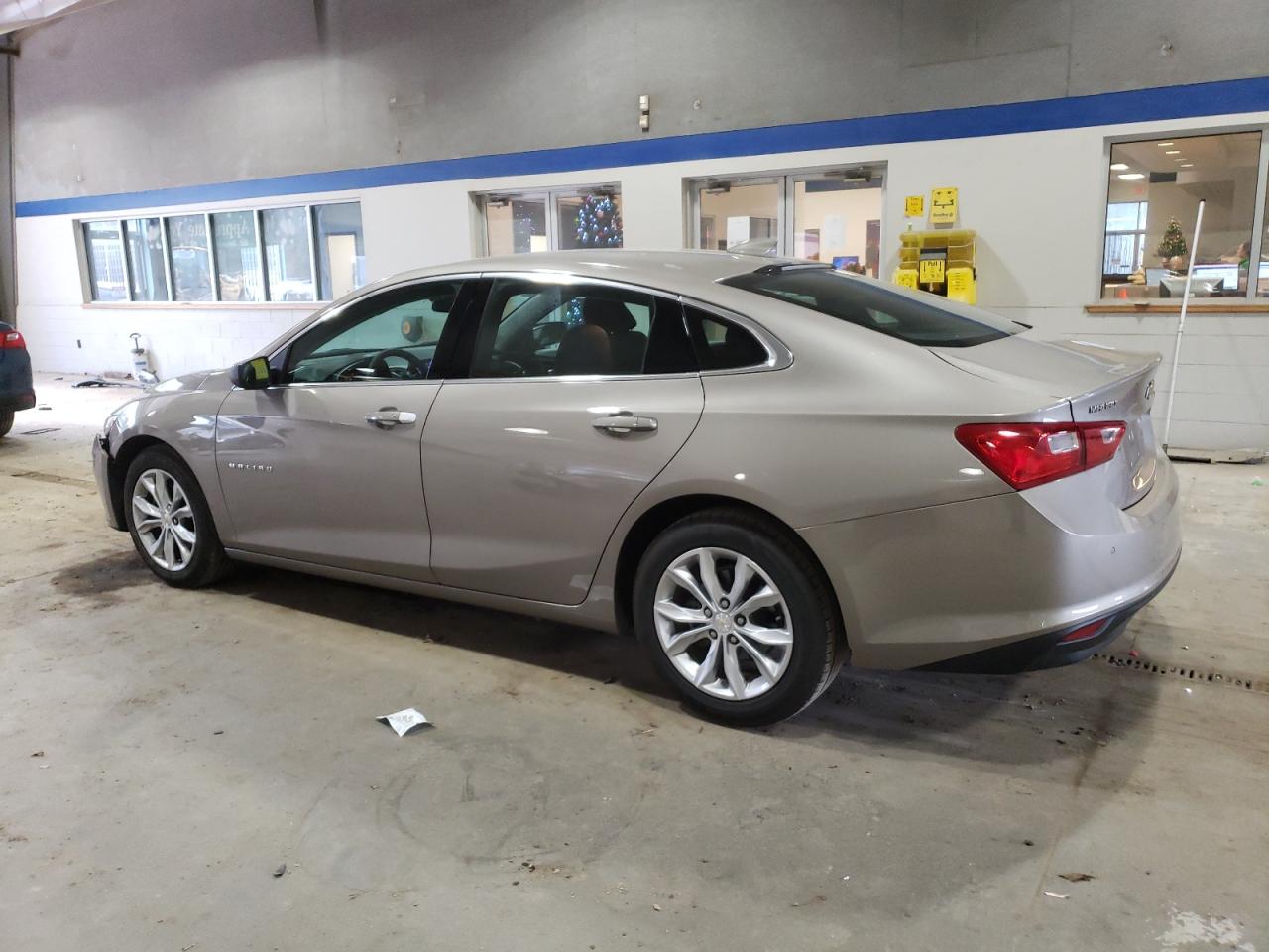 2023 Chevrolet Malibu - Image 2