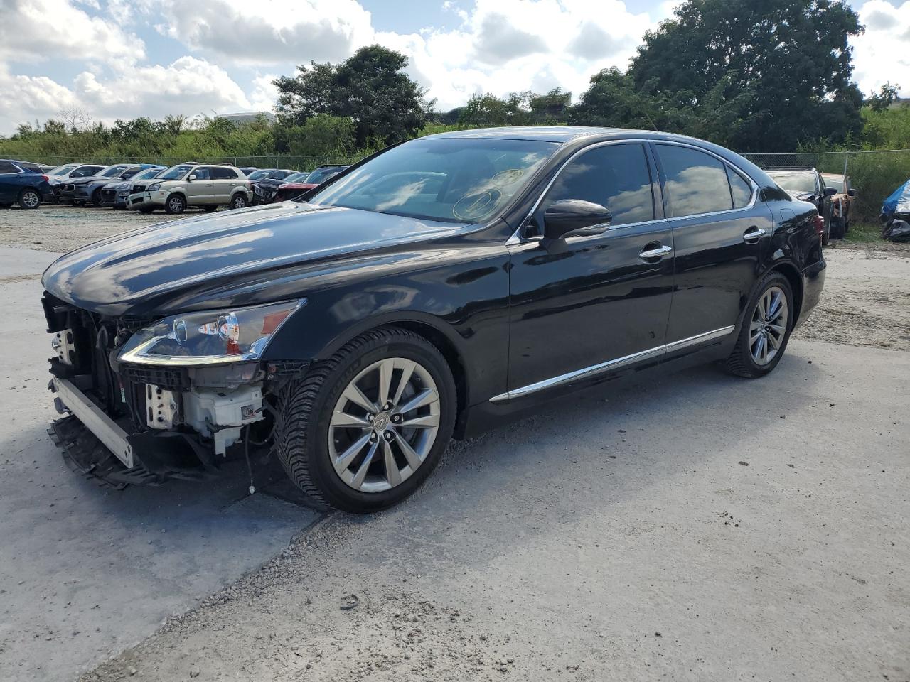 2013 LEXUS LS460