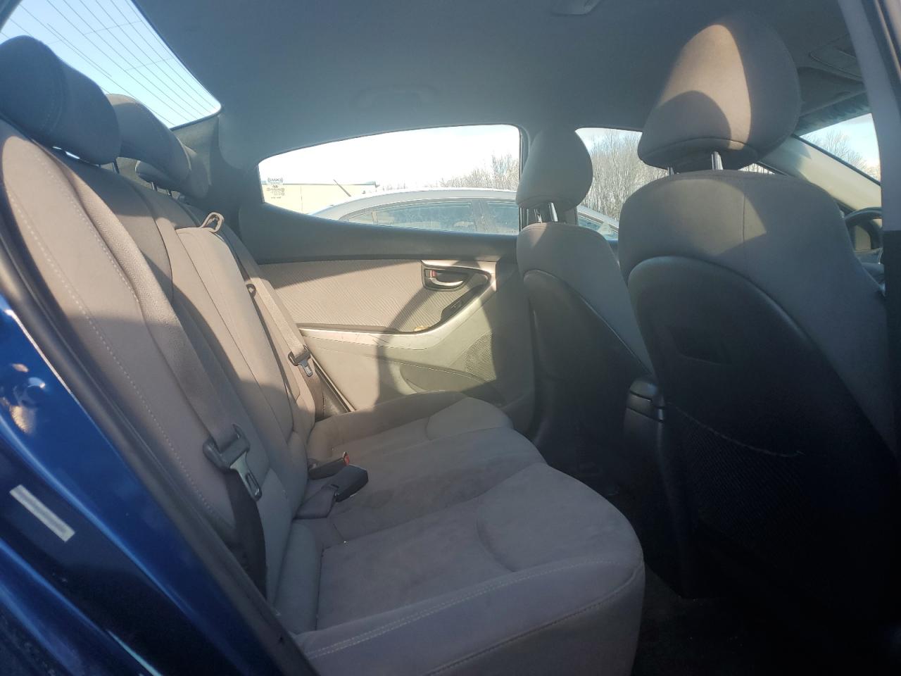 2013 Hyundai Elantra - Image 10