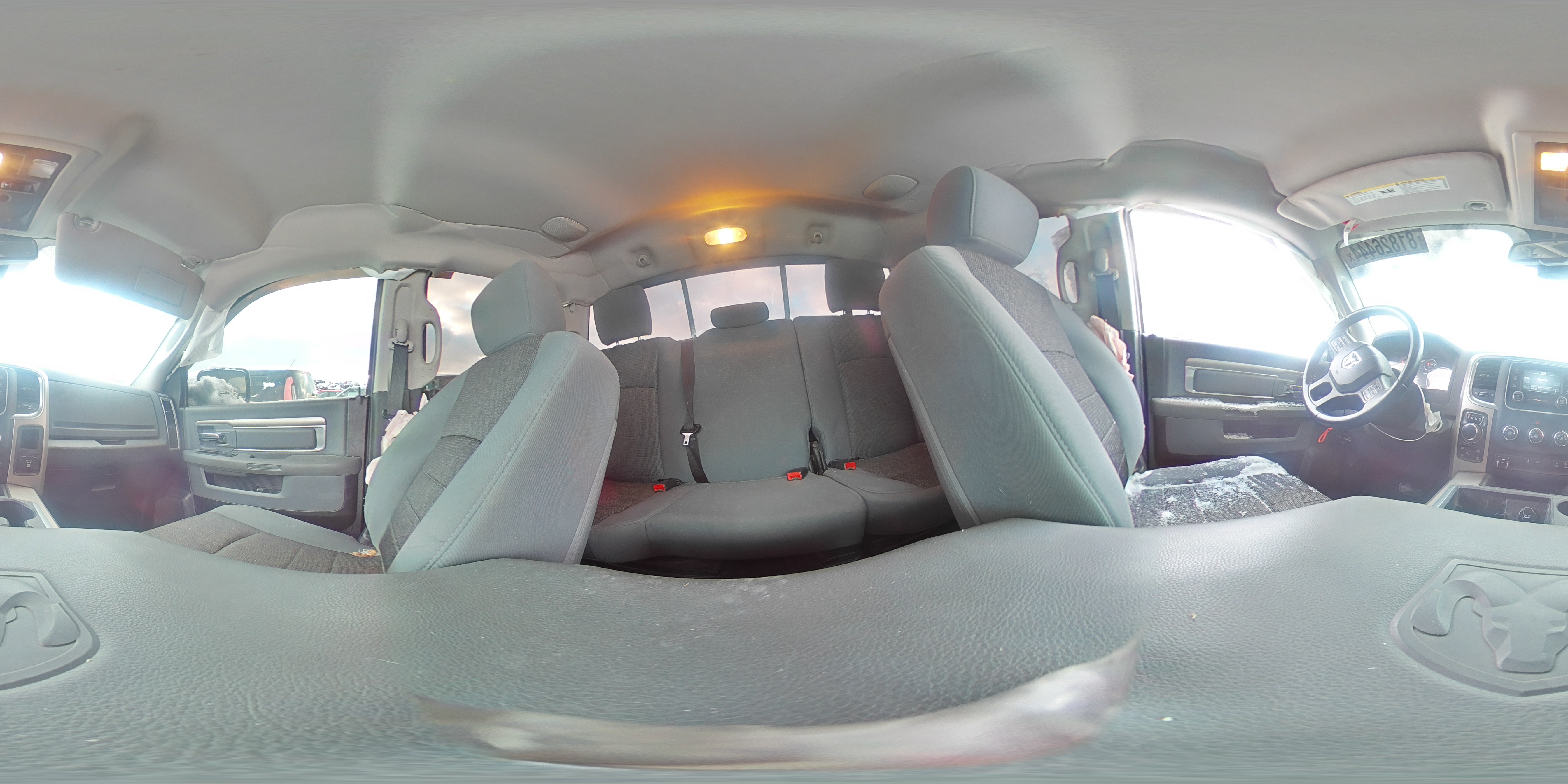 2014 RAM 1500 - Image 13