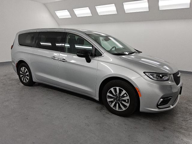  CHRYSLER PACIFICA 2024 Серебристый