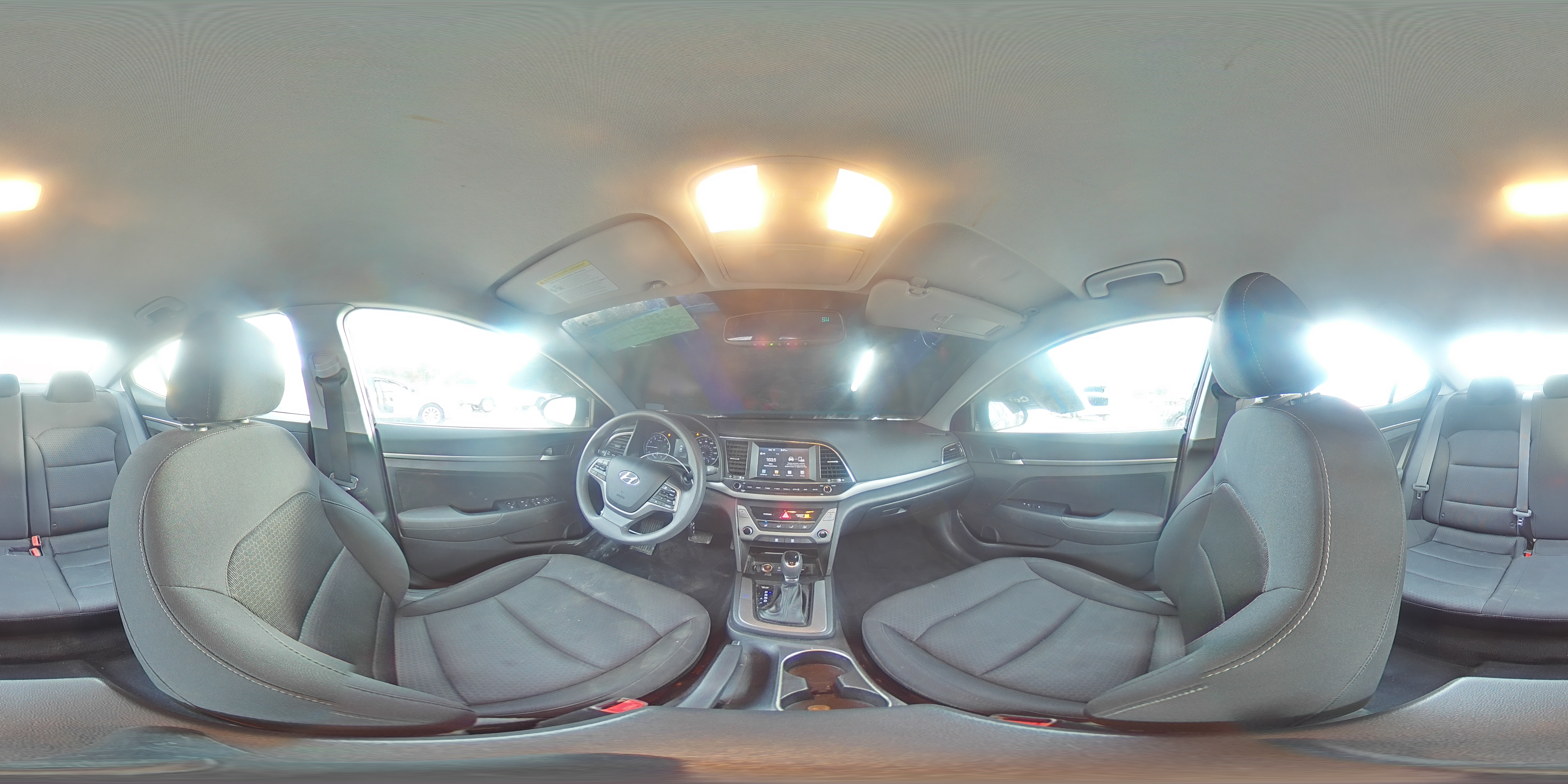 2018 Hyundai Elantra - Image 14