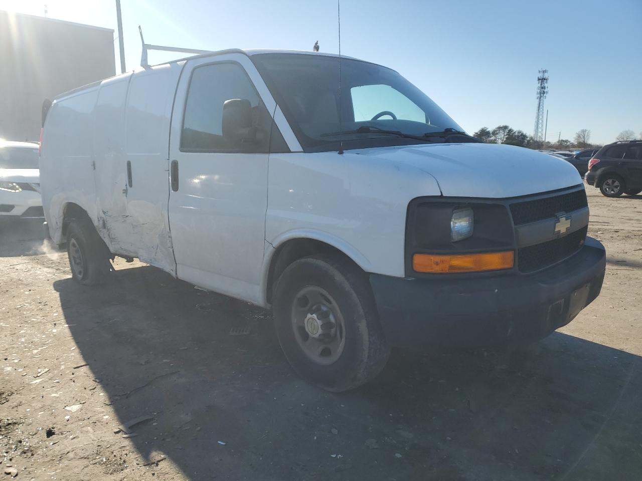 VIN 1GCWGFBA8E1171112 2014 CHEVROLET EXPRESS no.4