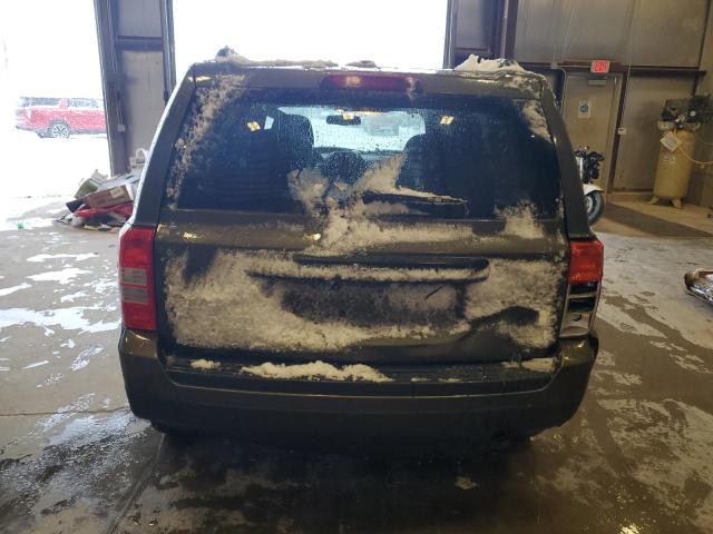  JEEP PATRIOT 2016 Green