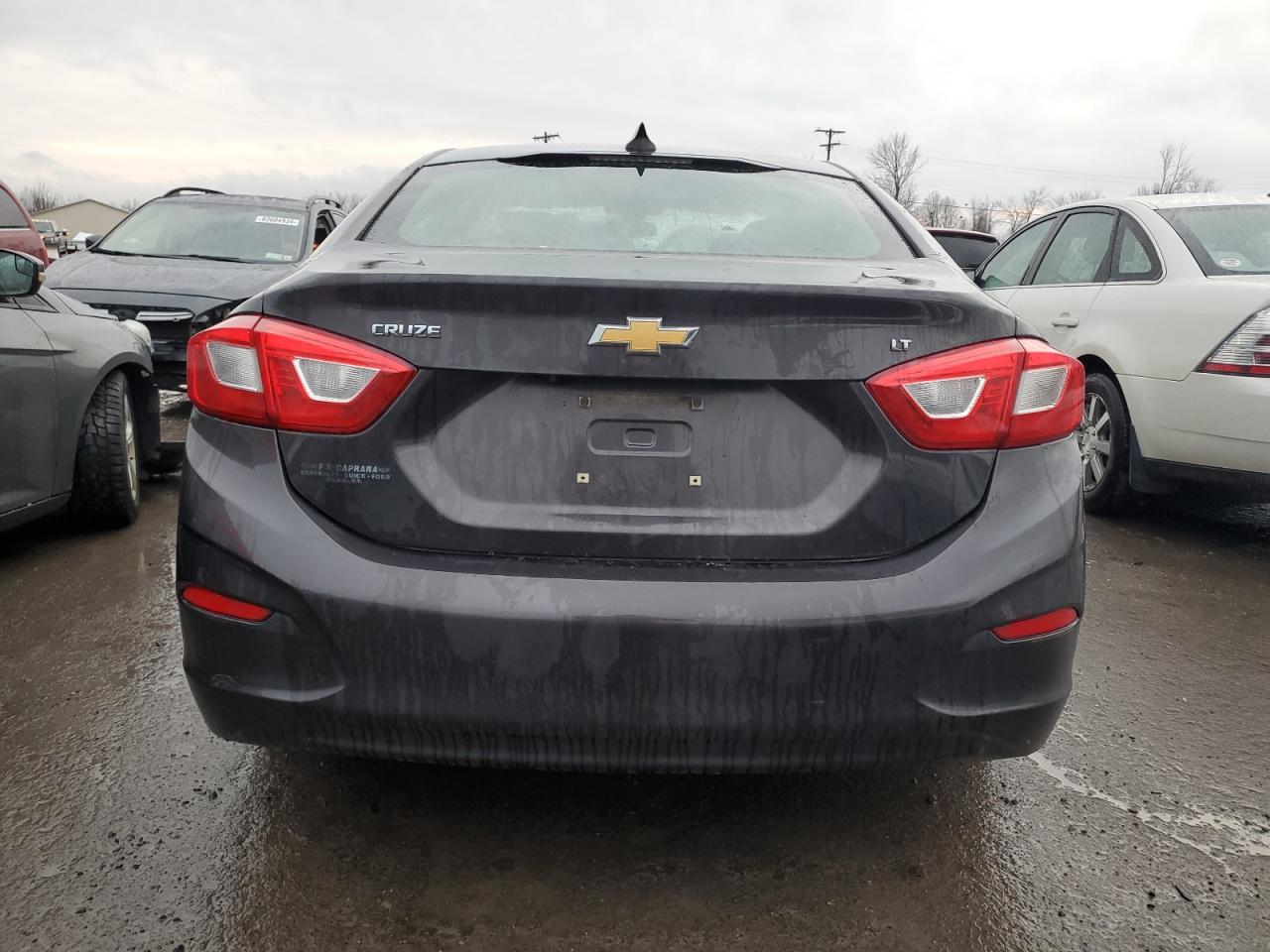2017 Chevrolet Cruze - Image 6