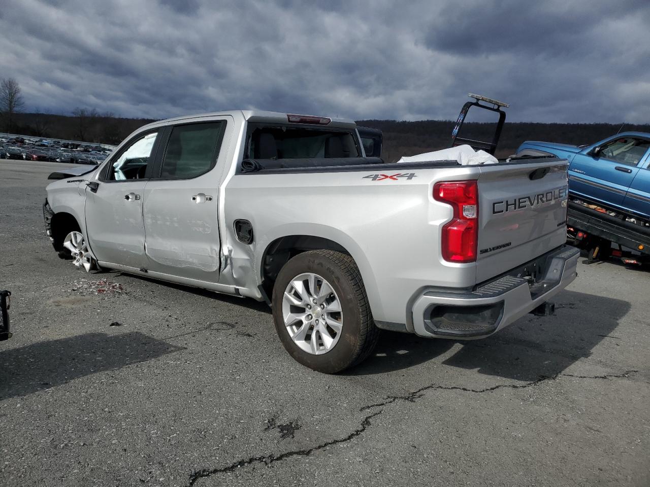2020 Chevrolet Silverado - Image 2