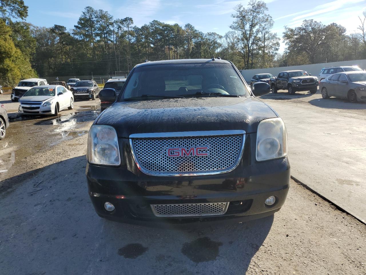 2010 GMC Yukon - Image 5