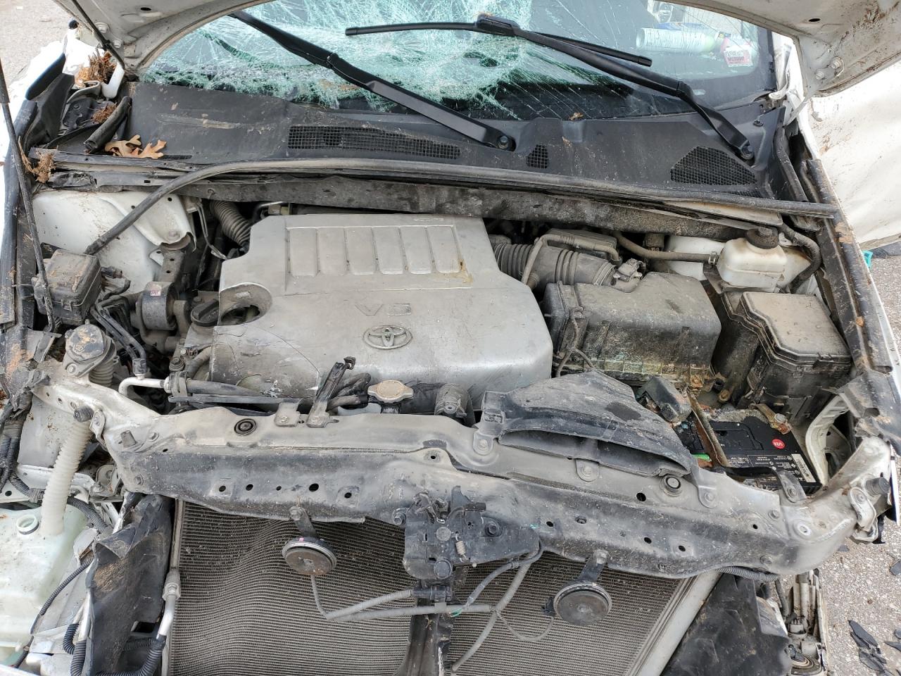 2012 Toyota Highlander - Image 13