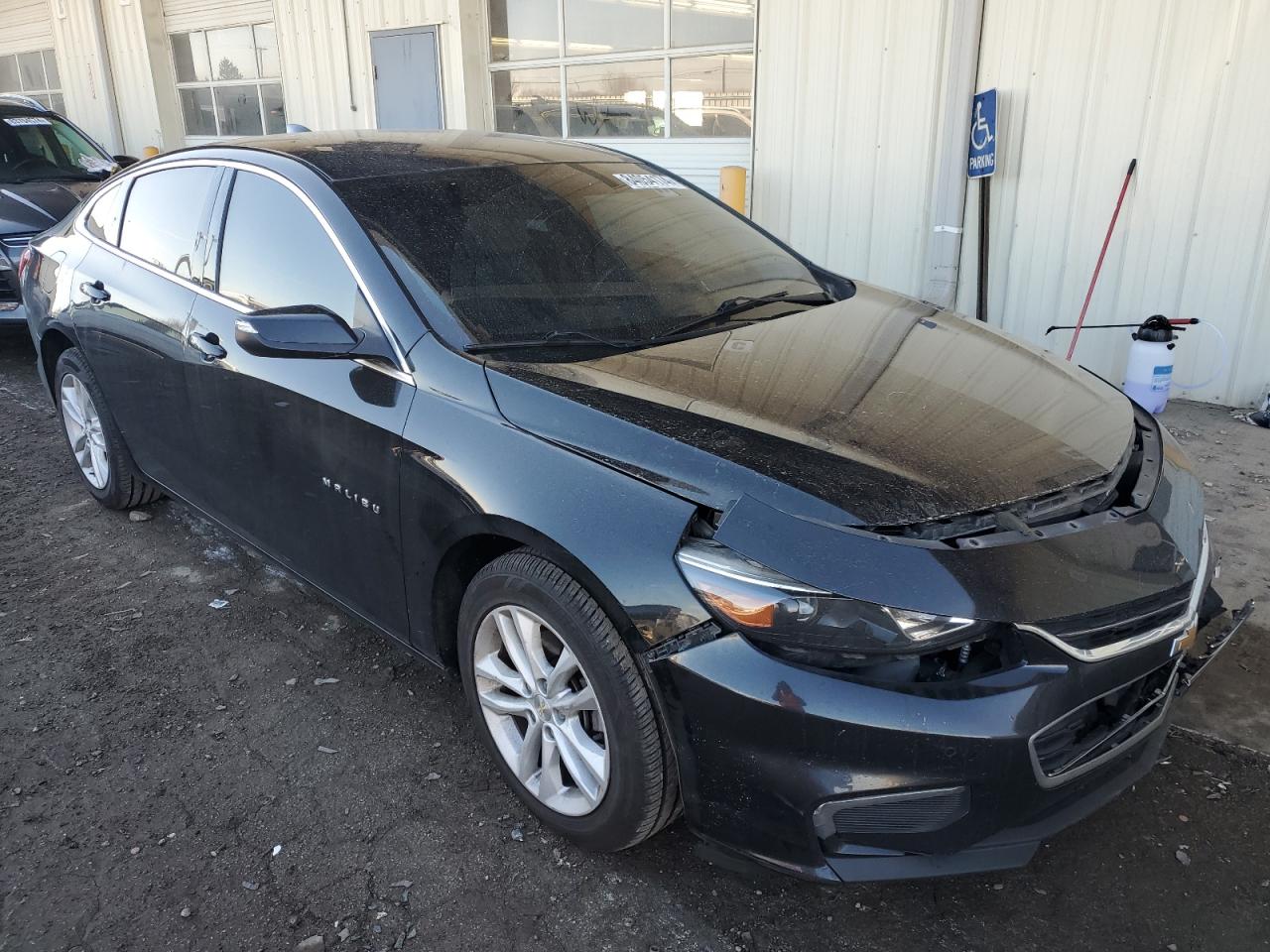 2018 Chevrolet Malibu - Image 4