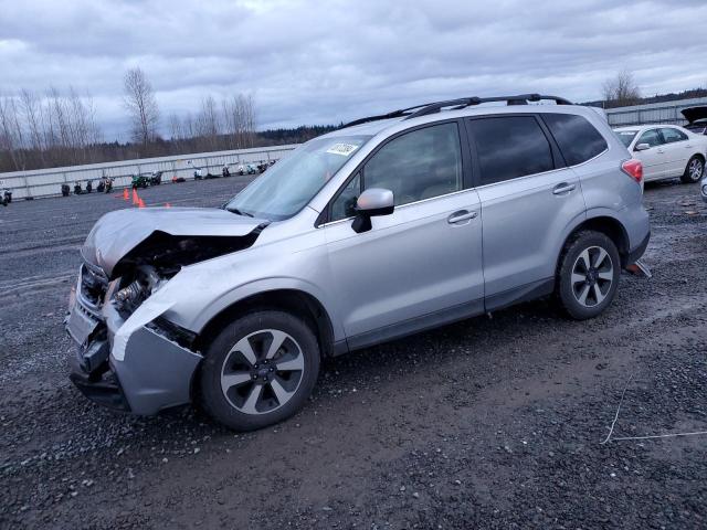  SUBARU FORESTER 2018 Серебристый