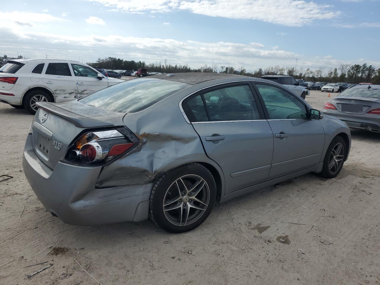 2009 Nissan Altima - Image 3