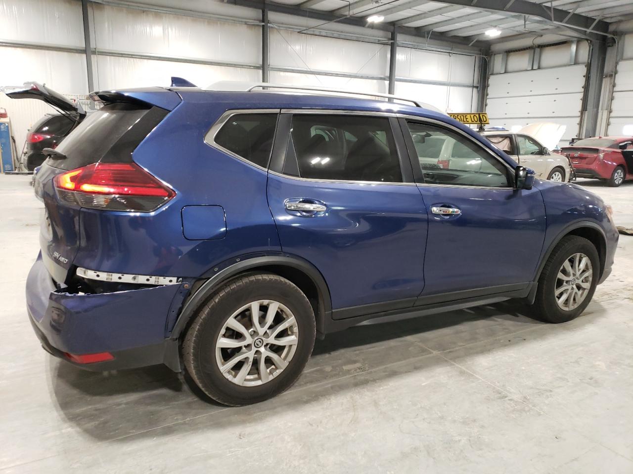 2017 Nissan Rogue - Image 3