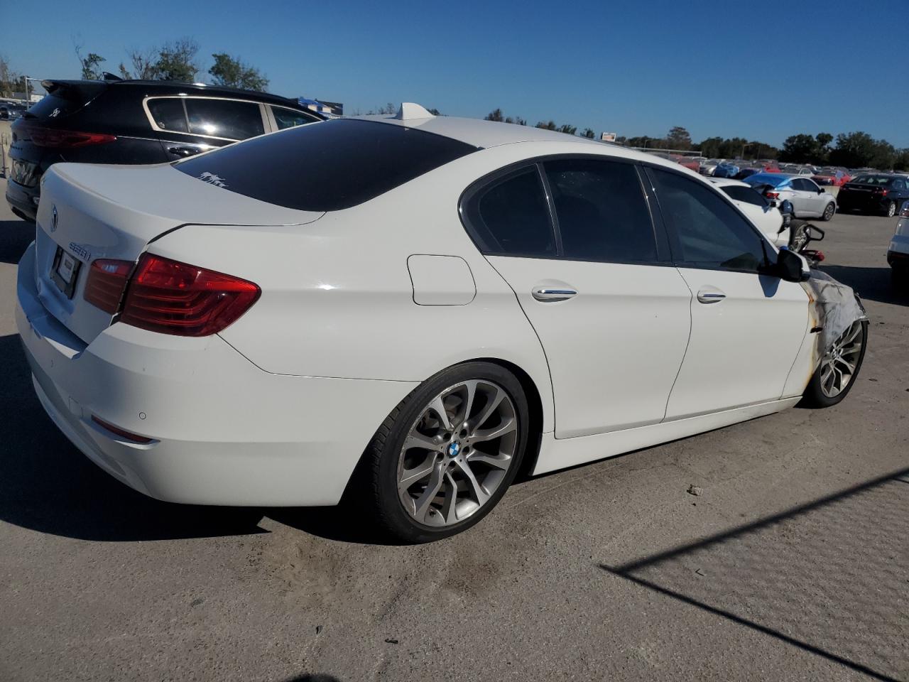 VIN WBA5A7C5XGG148092 2016 BMW 5 SERIES no.3