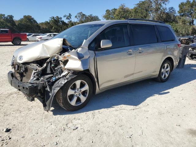 2015 Toyota Sienna Le