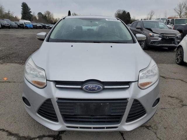 Sedans FORD FOCUS 2014 Silver