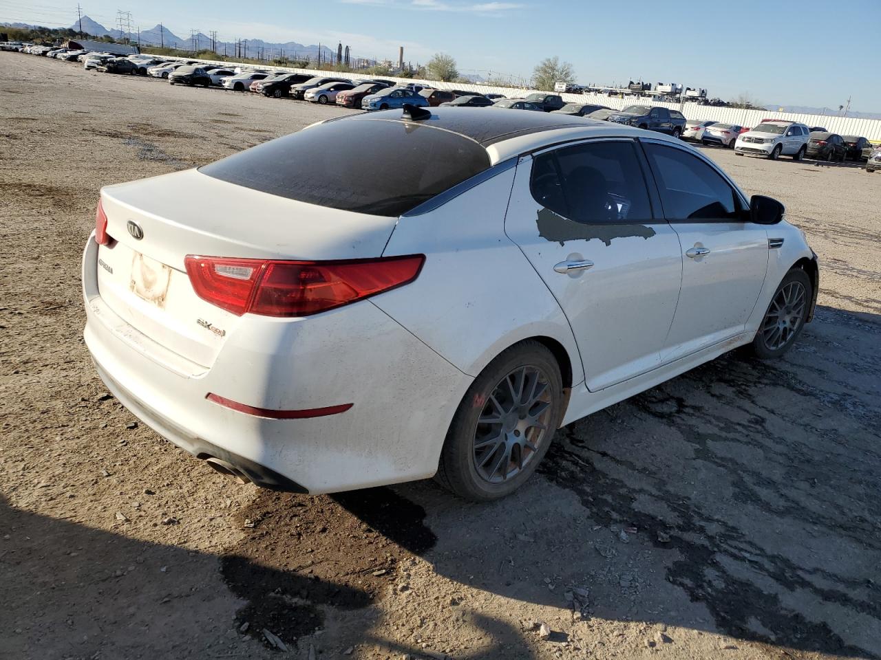 VIN 5XXGN4A73FG393812 2015 KIA OPTIMA no.3