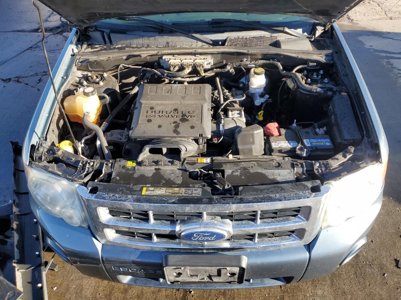 2010 Ford Escape - Image 12