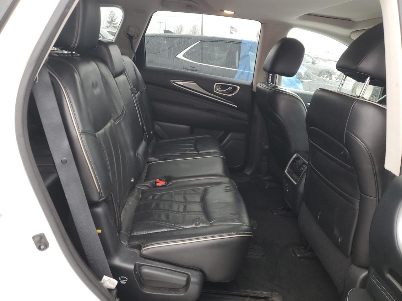 2016 Infiniti QX60 - Image 11