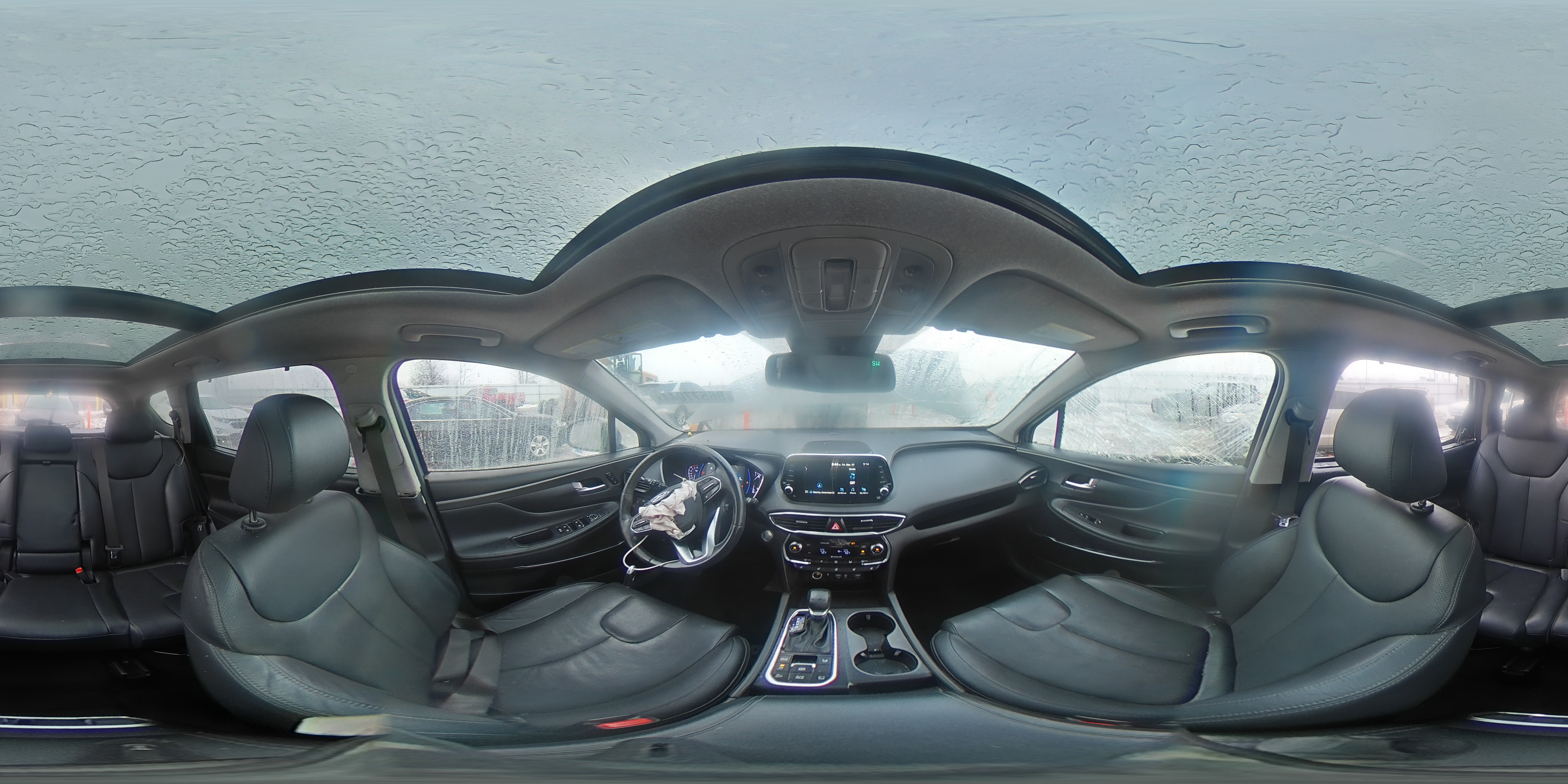 2019 Hyundai Santa Fe - Image 13