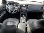 2012 Chrysler 200 Limited na sprzedaż w Earlington, KY - Front End