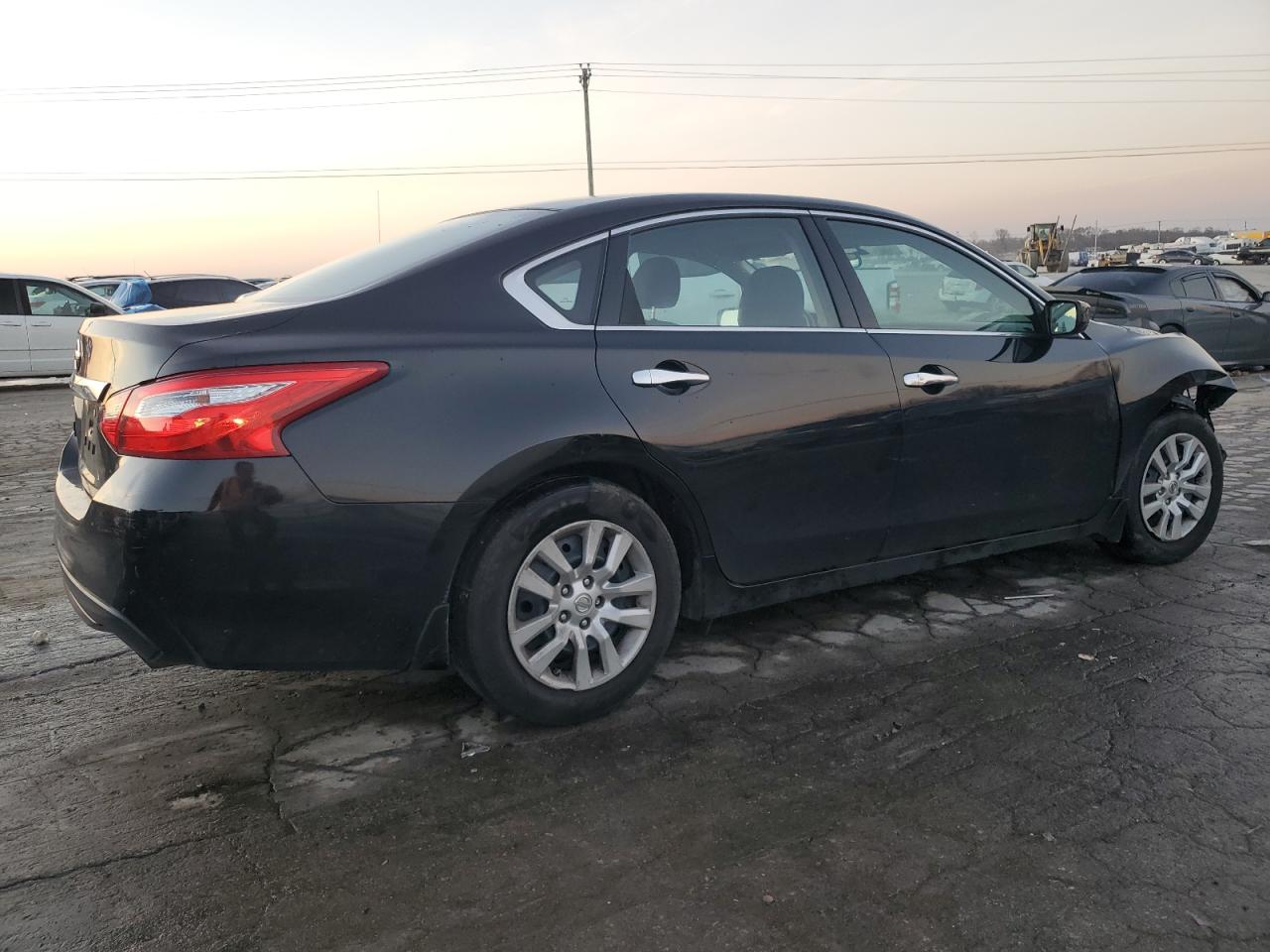 2017 Nissan Altima - Image 3