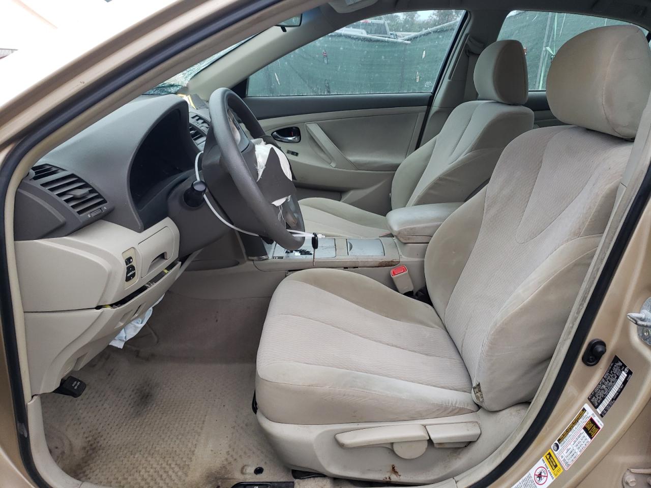 2010 Toyota Camry - Image 7