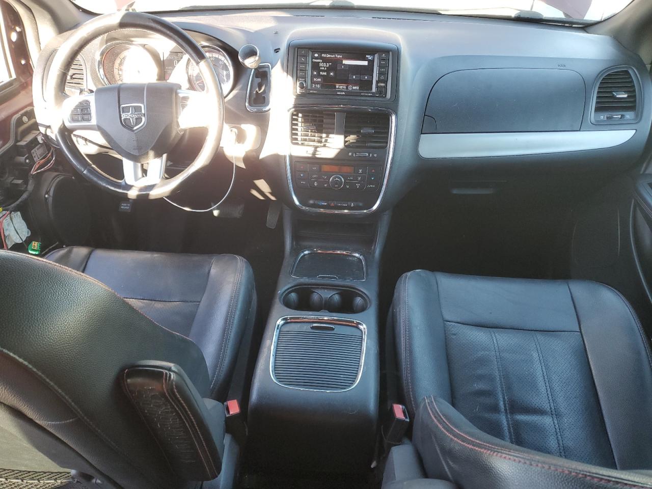 2019 Dodge Caravan - Image 8