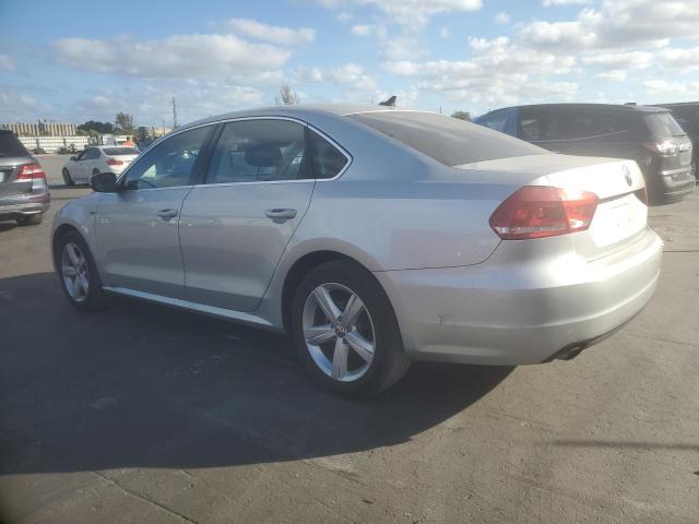 Sedans VOLKSWAGEN PASSAT 2015 tan