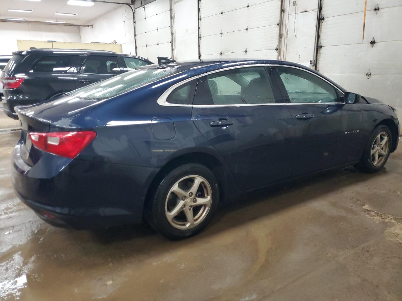 VIN 1G1ZB5ST9JF221724 2018 CHEVROLET MALIBU no.3