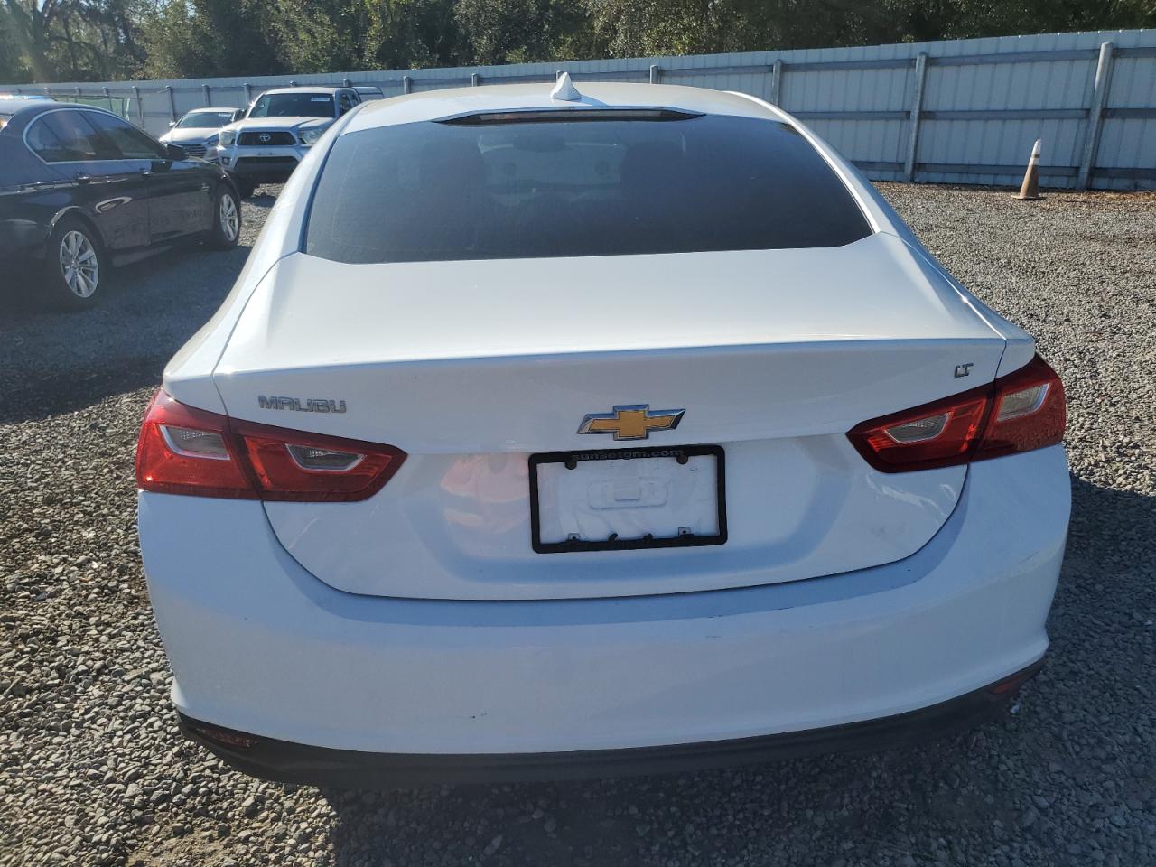 2016 Chevrolet Malibu - Image 6